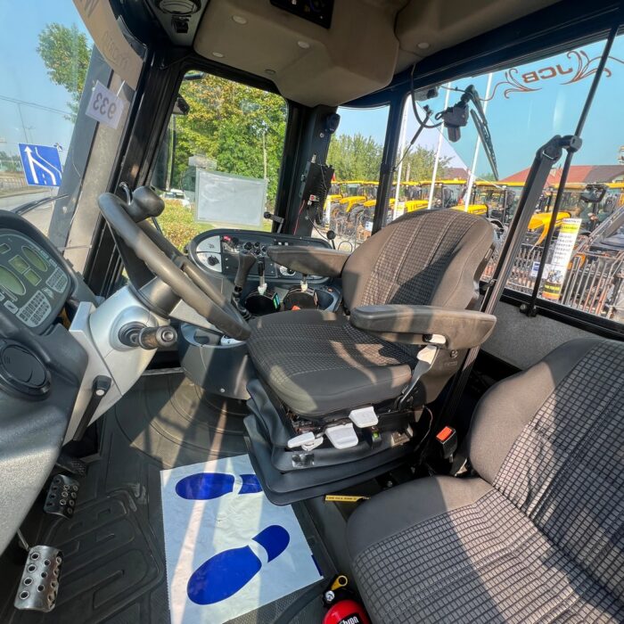 JCB FASTRAC 3190 (17)