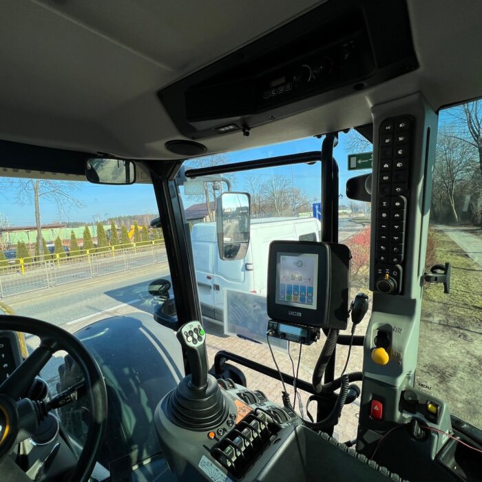 JCB Fastrac 4220 (13)