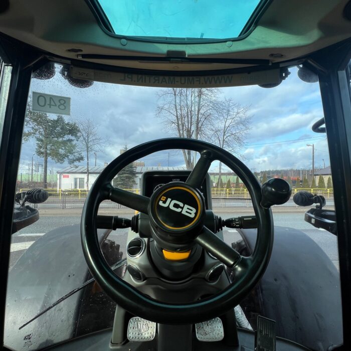 JCB Fastrac 4220 (14)