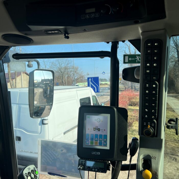 JCB Fastrac 4220 (14)