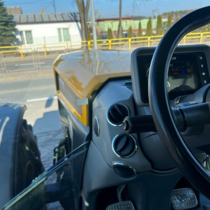 JCB Fastrac 4220 (15)