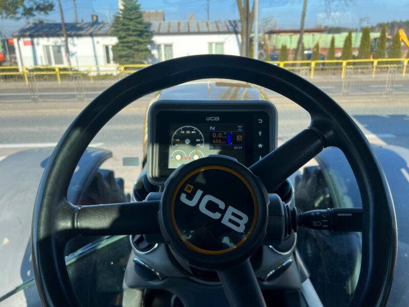 JCB Fastrac 4220 (16)