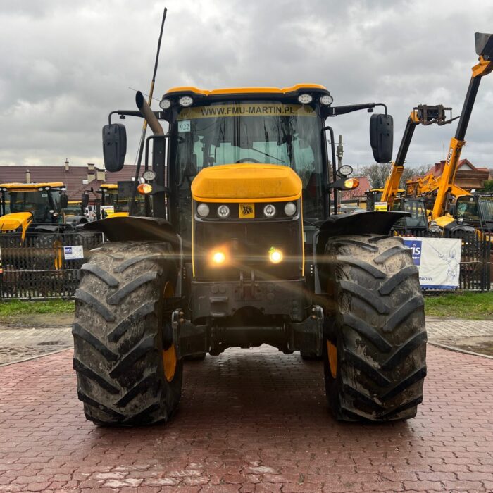 JCBFastrac4220 (3)