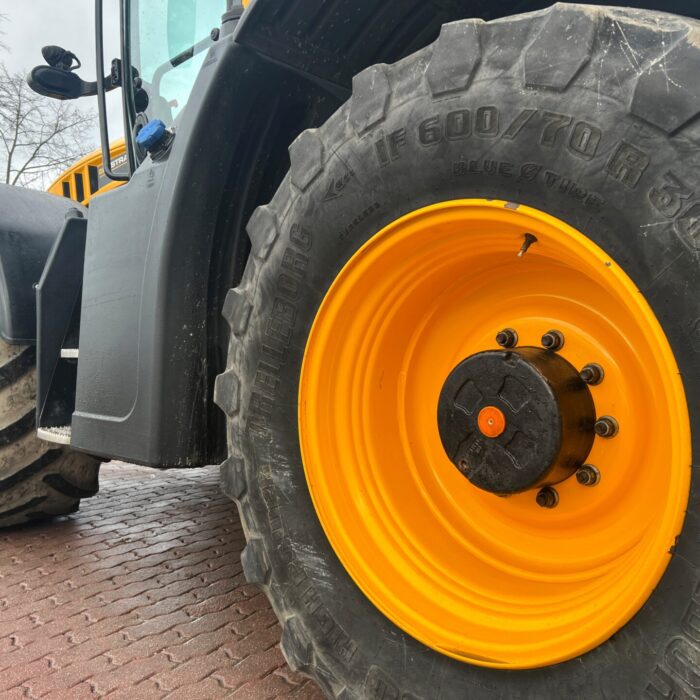 JCBFastrac4220 (7)