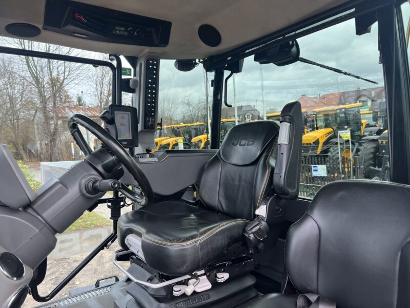 JCBFastrac4220 (9)