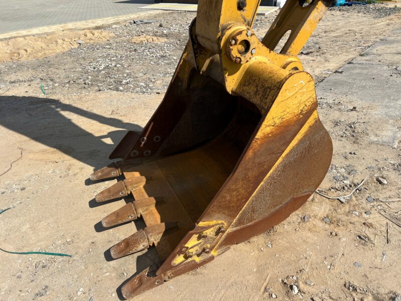 CAT 320 GC (11)