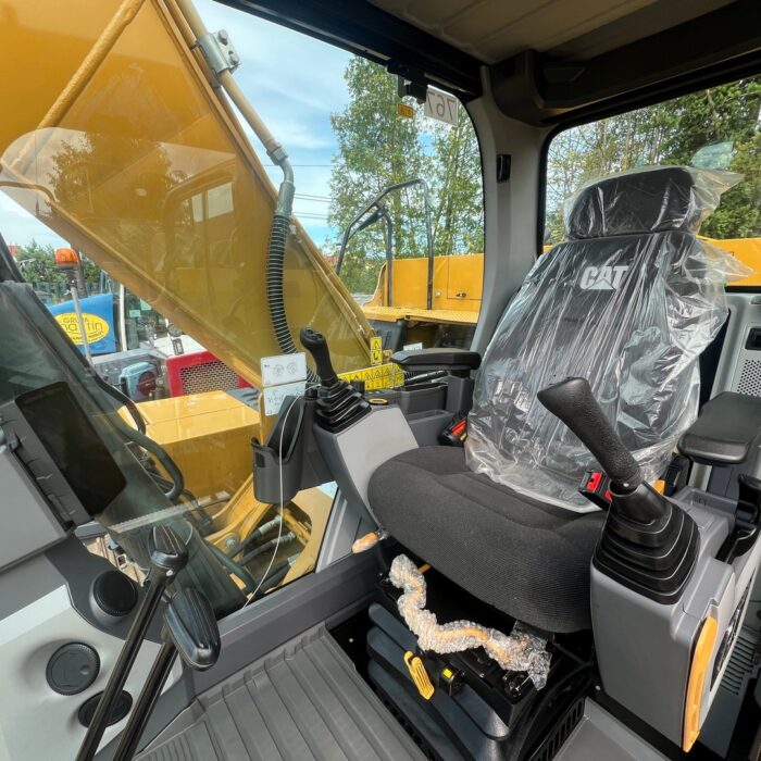 CAT 320 GC (32)