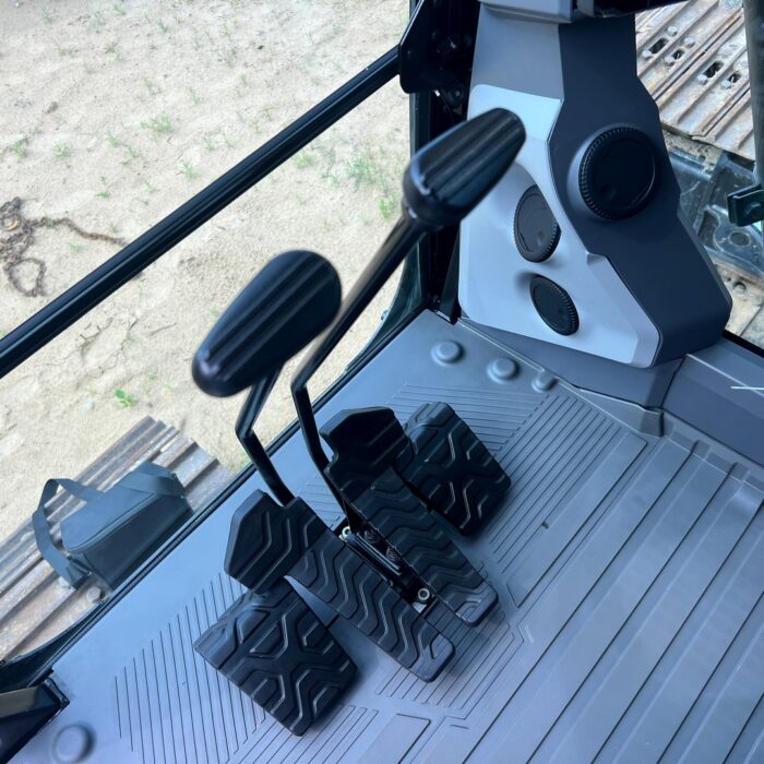 CAT 320 GC (34)