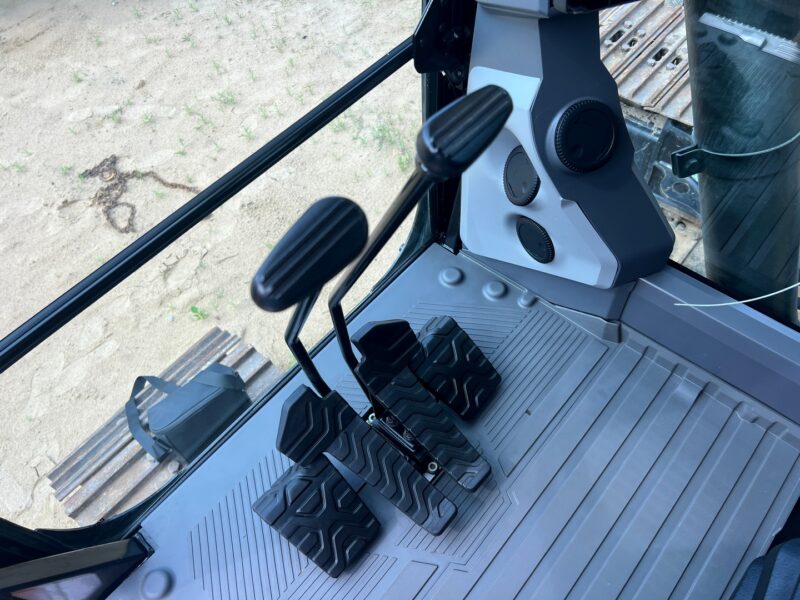 CAT 320 GC (34)