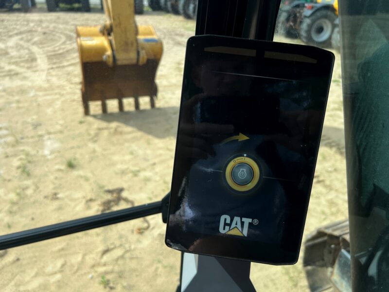 CAT 320 GC (40)