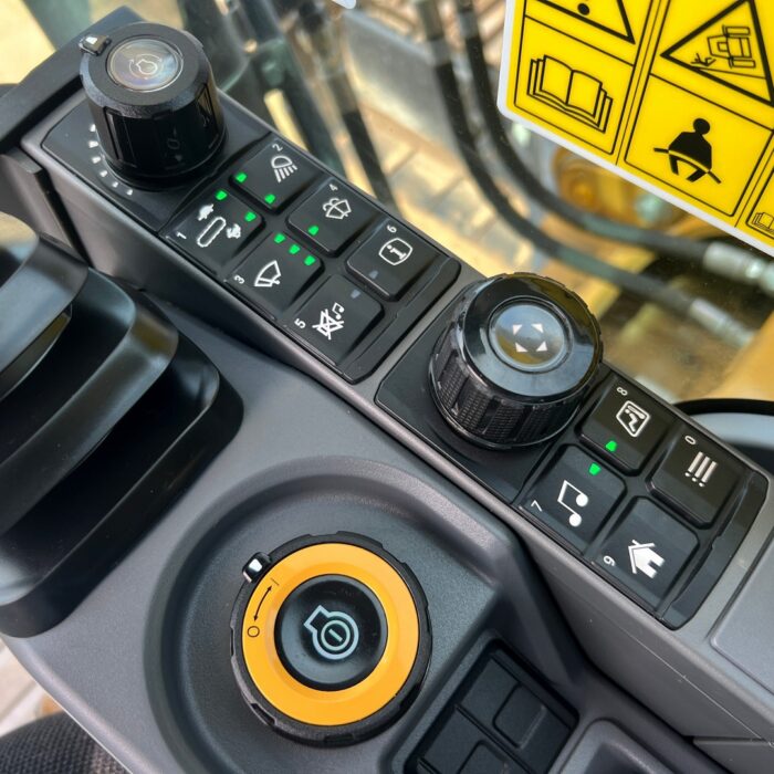 CAT 320 GC (41)
