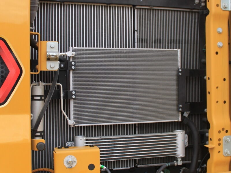 CAT 320 GC (47)