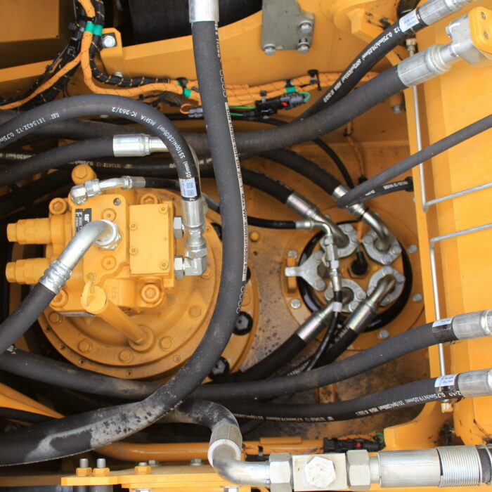 CAT 320 GC (52)