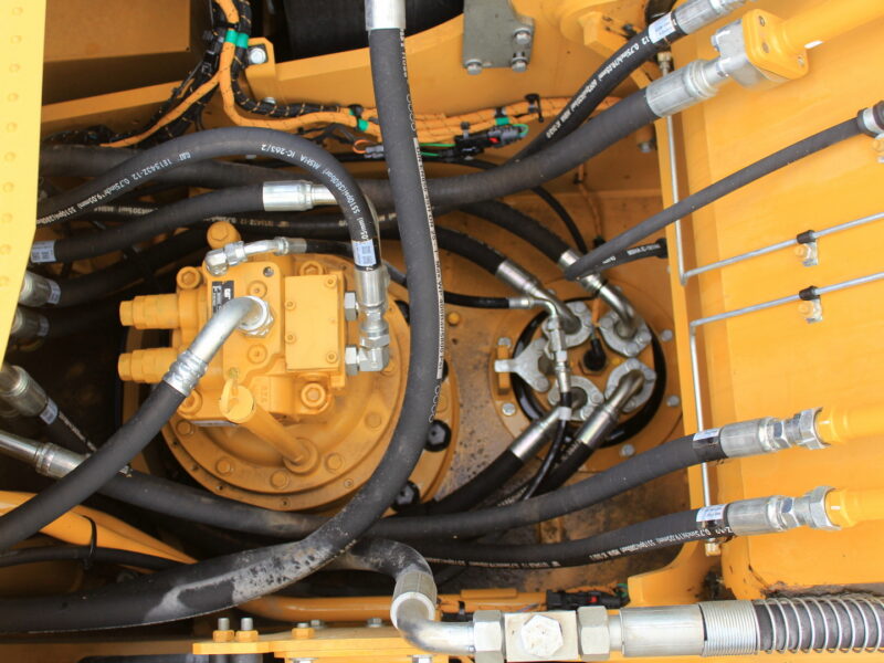 CAT 320 GC (52)