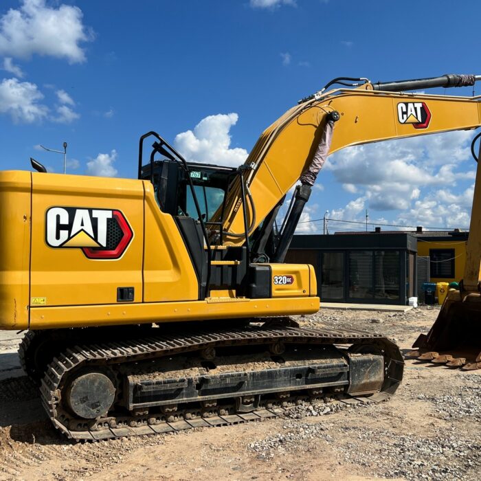 CAT 320 GC (8)