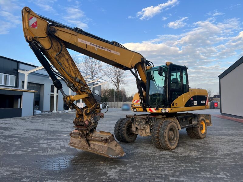 CAT M318D (2)