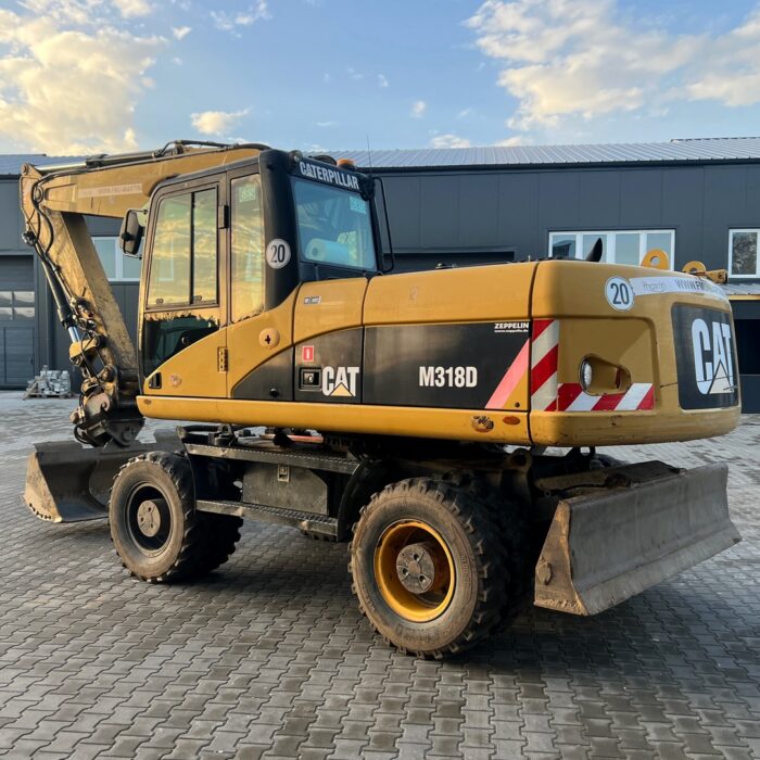CAT M318D (4)