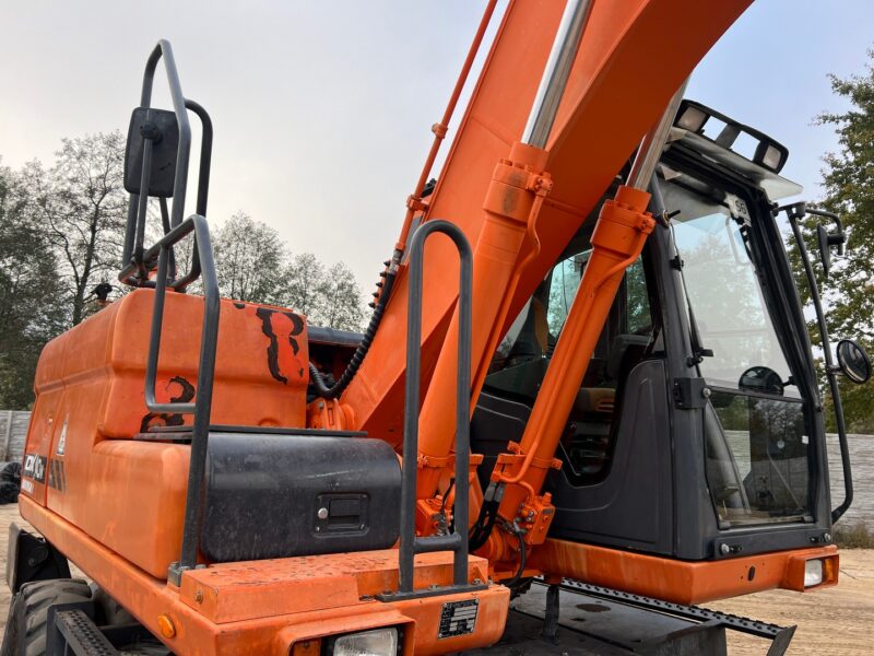 DOOSAN DX140W (10)