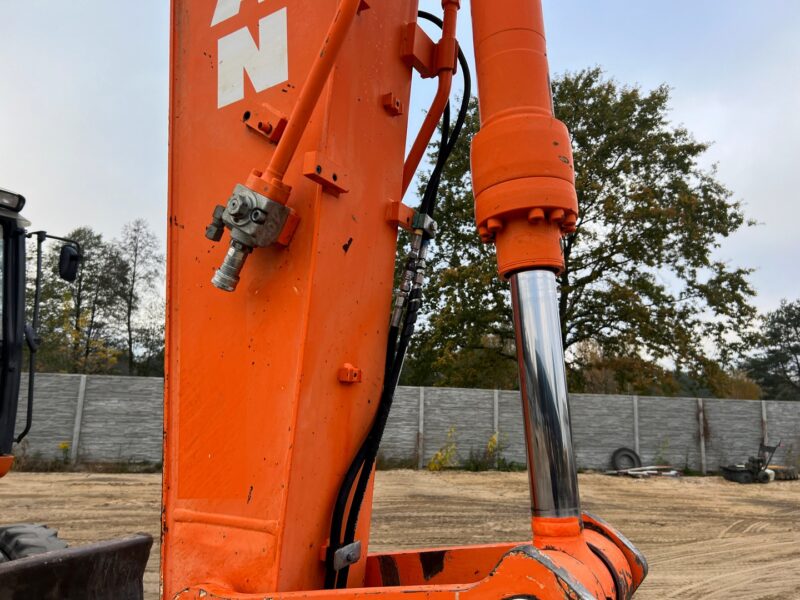 DOOSAN DX140W (13)