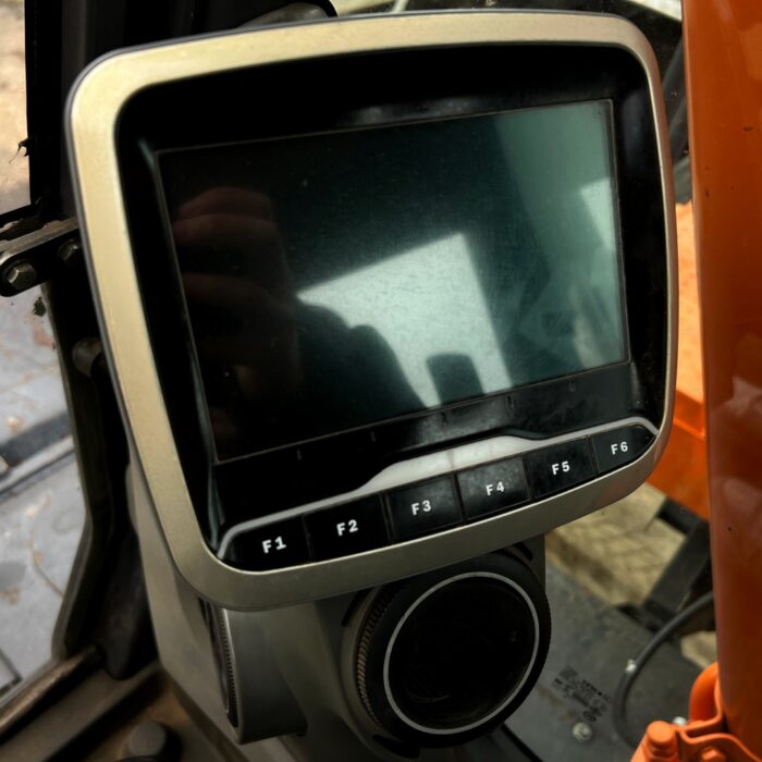 DOOSAN DX140W (18)