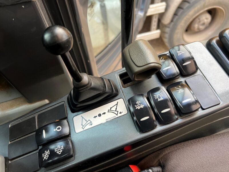 DOOSAN DX140W (19)