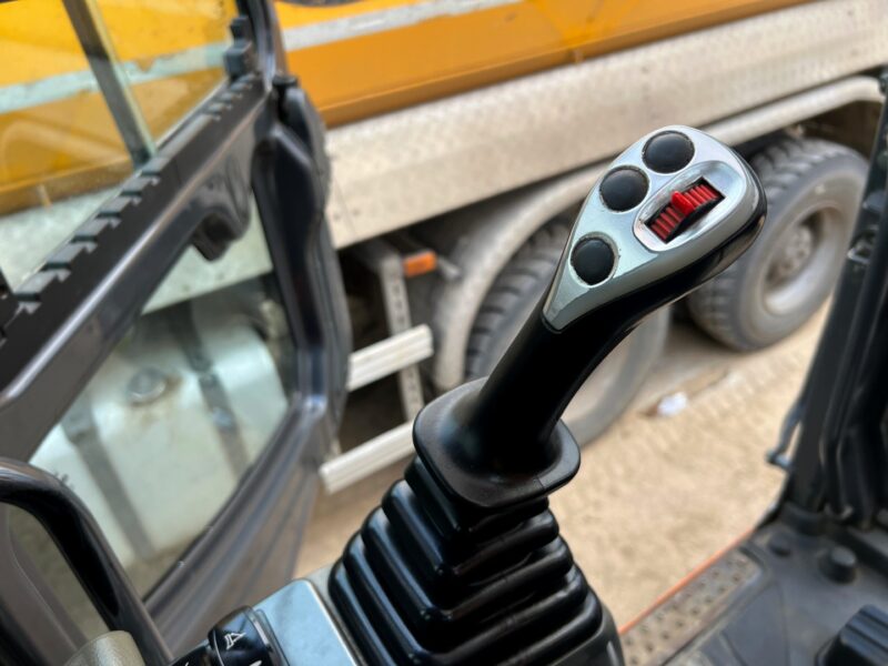 DOOSAN DX140W (20)