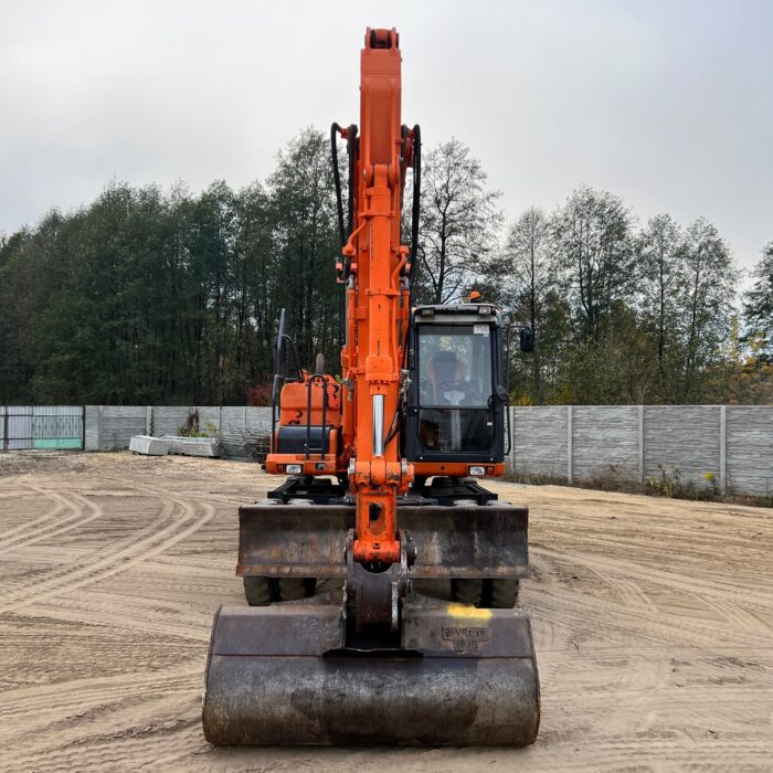 DOOSAN DX140W (3)