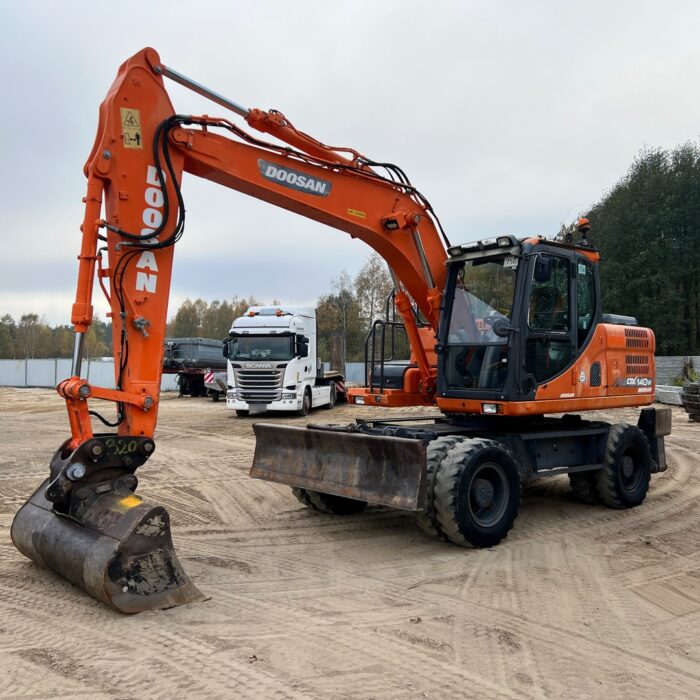 DOOSAN DX140W (4)