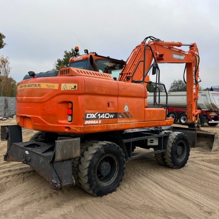 DOOSAN DX140W (8)
