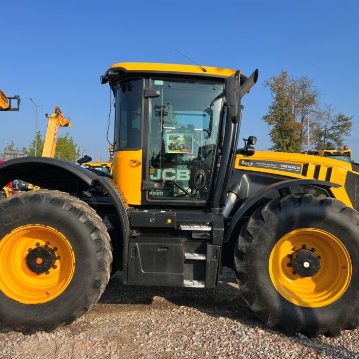 Fastrac 4220(6)
