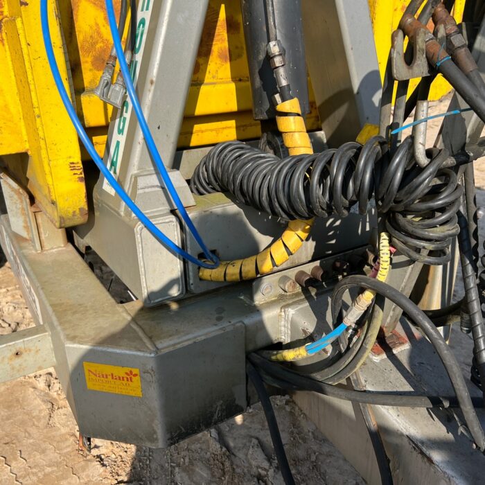 HOOK LOADER (11)