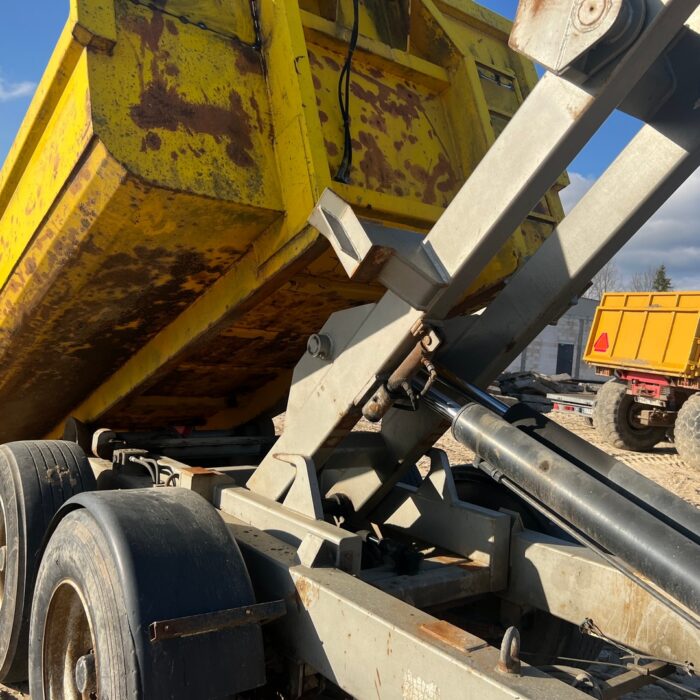 HOOK LOADER (16)