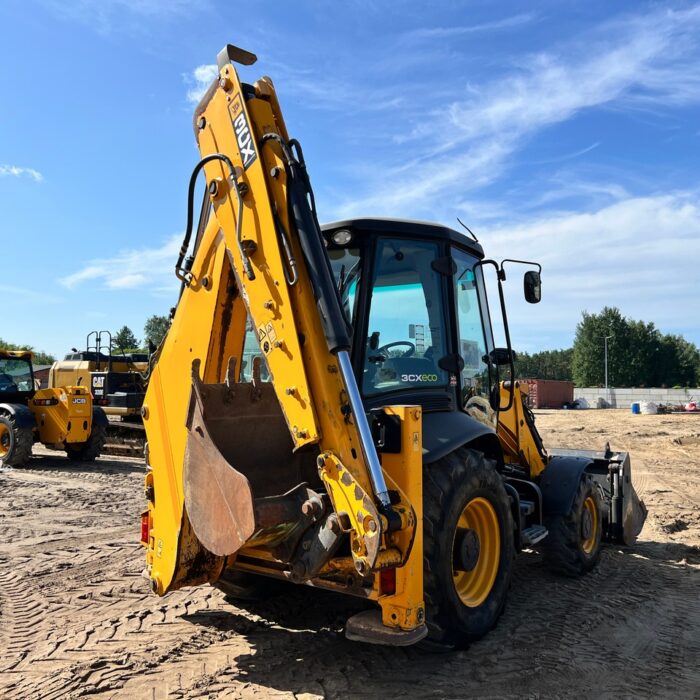JCB 3CX (5)