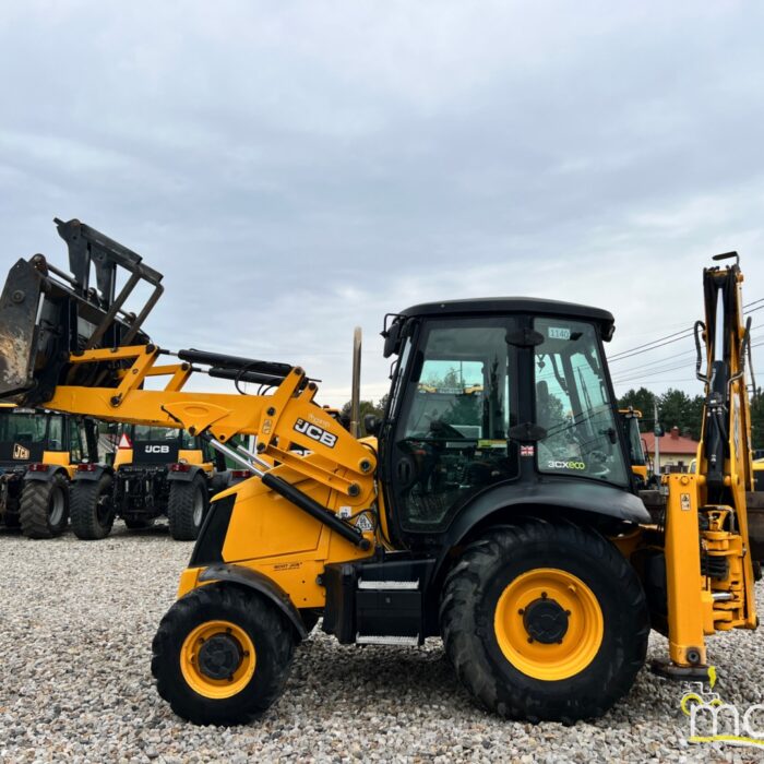 JCB 3CX(2)