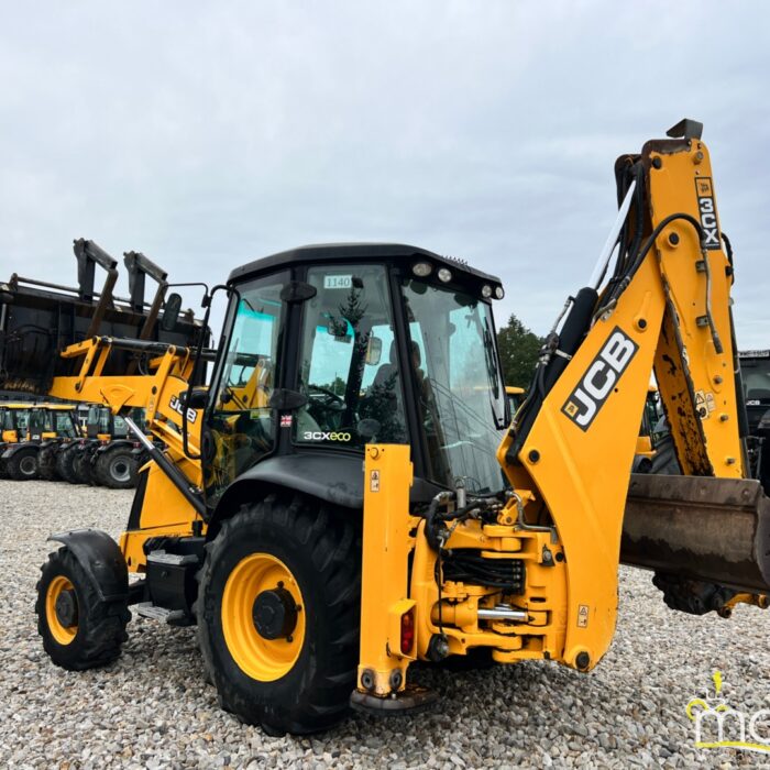 JCB 3CX(3)