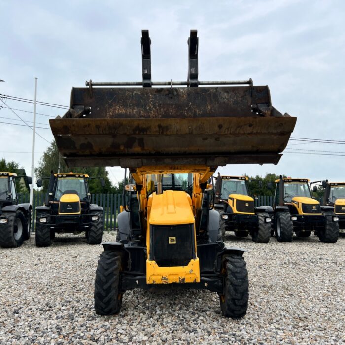 JCB 3CX(8)