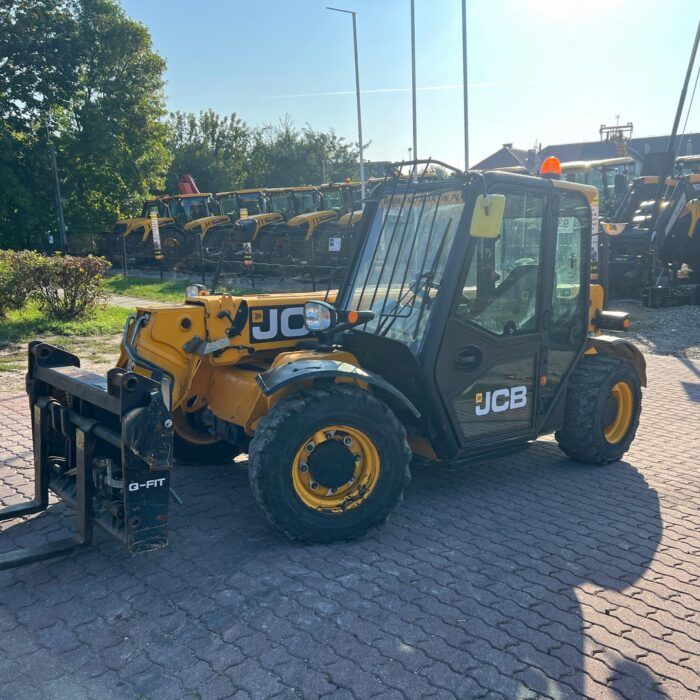 JCB 525-60 (1)