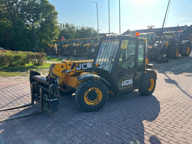 JCB 525-60 (1)