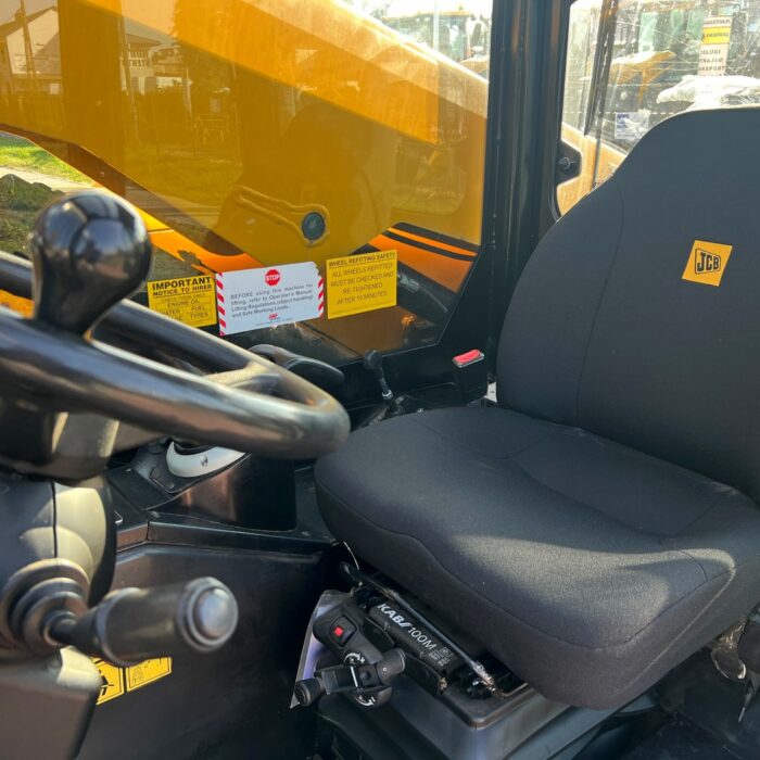 JCB 525-60 (10)