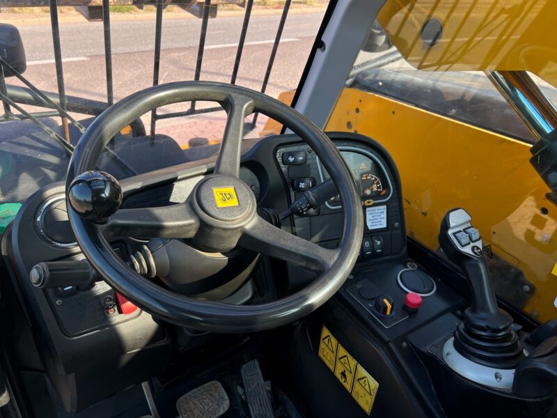 JCB 525-60 (12)