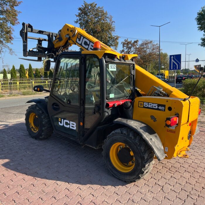JCB 525-60 (19)