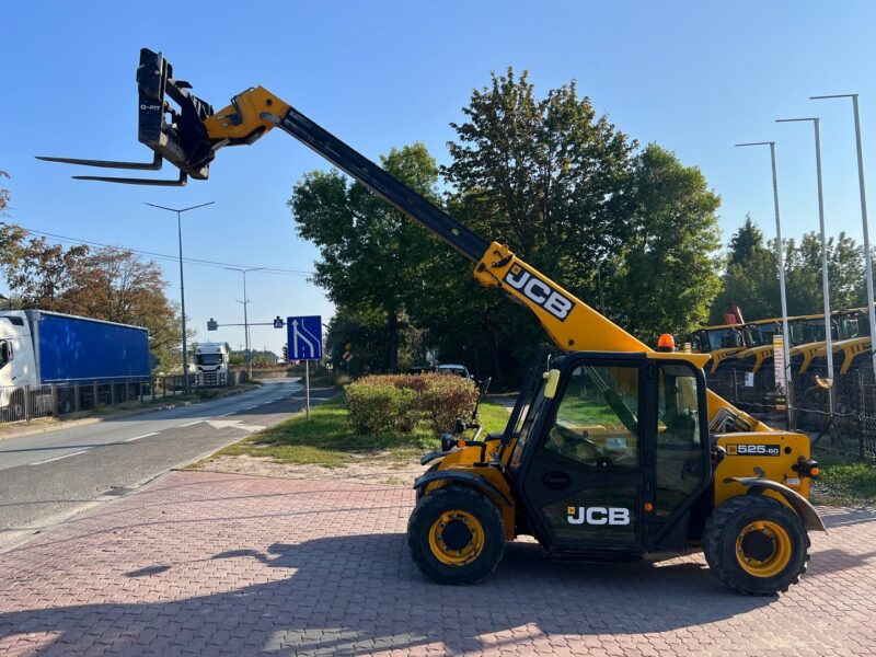JCB 525-60 (23)