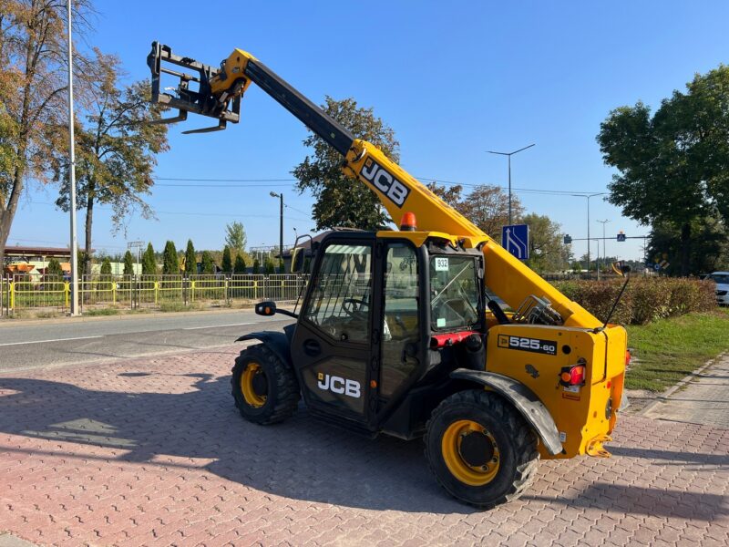 JCB 525-60 (24)