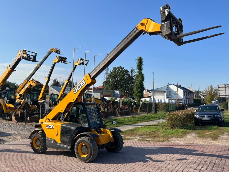 JCB 525-60 (27)