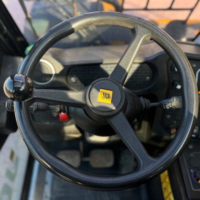 JCB 525-60 (29)