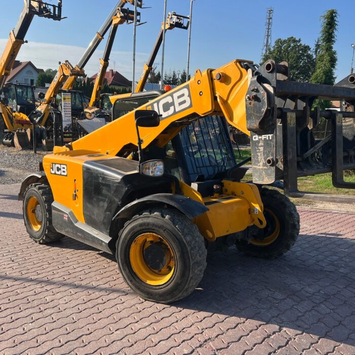 JCB 525-60 (8)