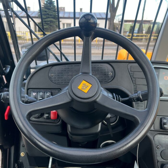 JCB 531-70 (10)