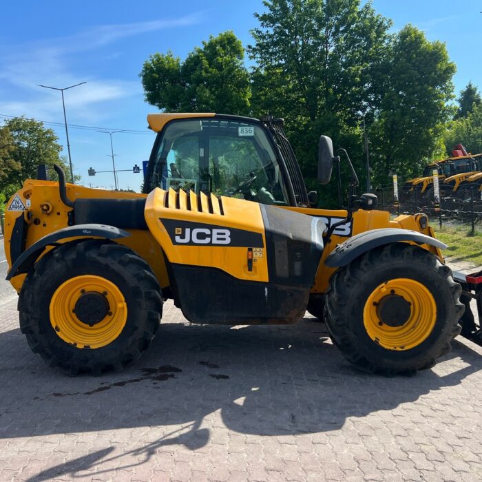 JCB 531-70 (12)