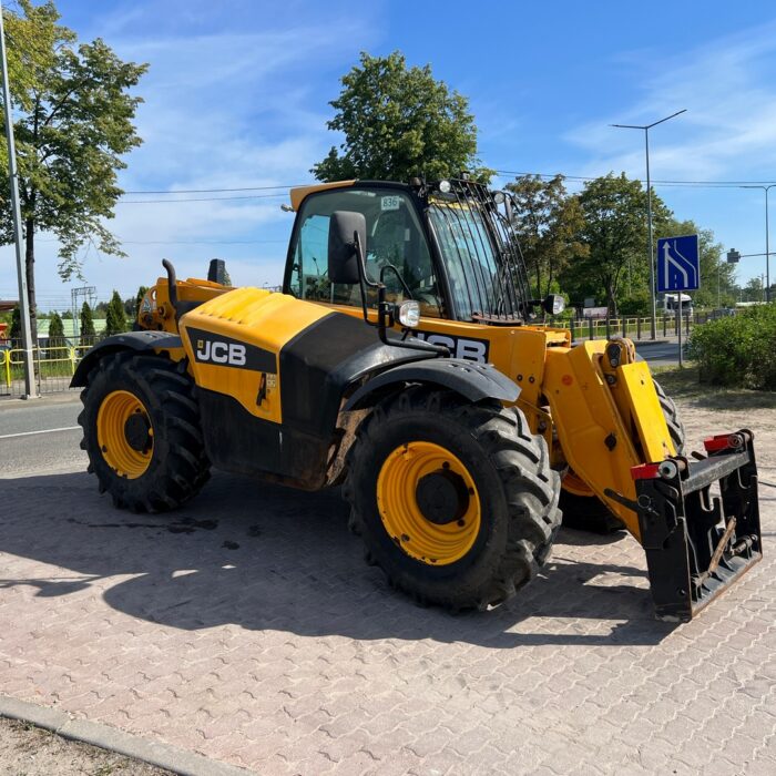 JCB 531-70 (13)