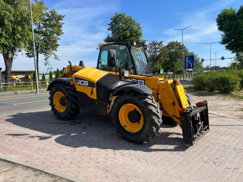 JCB 531-70 (13)